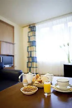 Starlight Suites Hotel Bucharest