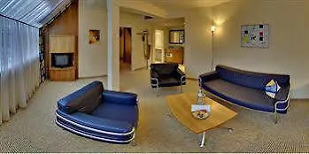Starlight Suites Hotel Bucharest 4*,