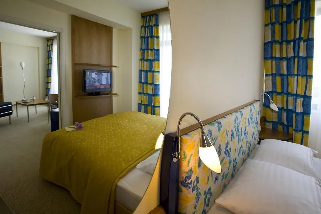 Starlight Suites Hotel Bucharest Romania